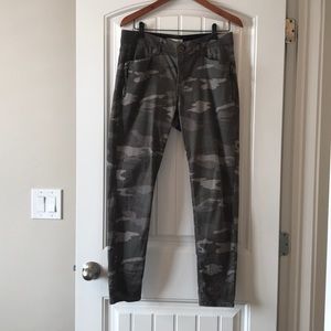 Camo pants